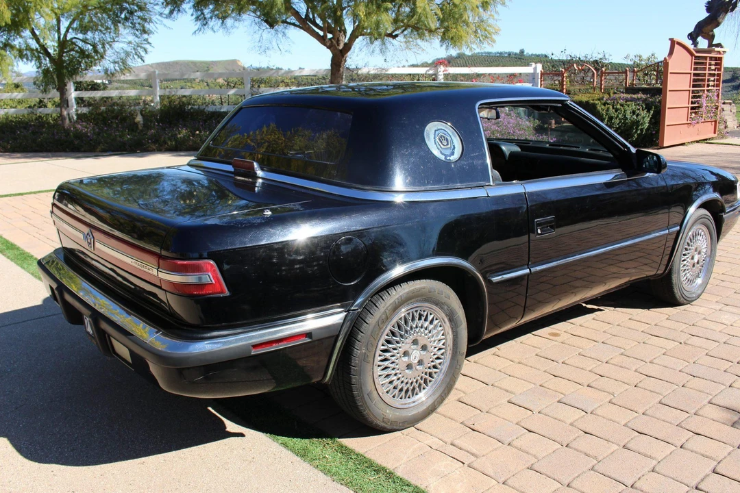 1990 Chrysler TC by Maserati - Image 11 of 31