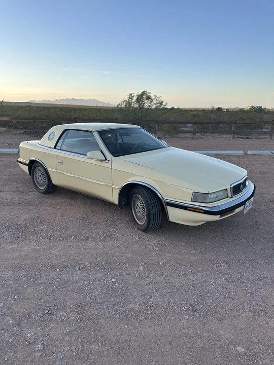 1990 Chrysler TC by Maserati - Image 6 of 31