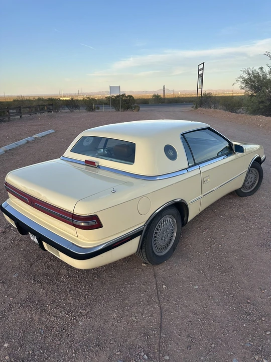 1990 Chrysler TC by Maserati - Image 5 of 31
