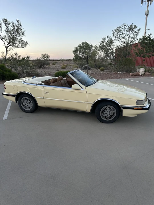 1990 Chrysler TC by Maserati - Image 11 of 31