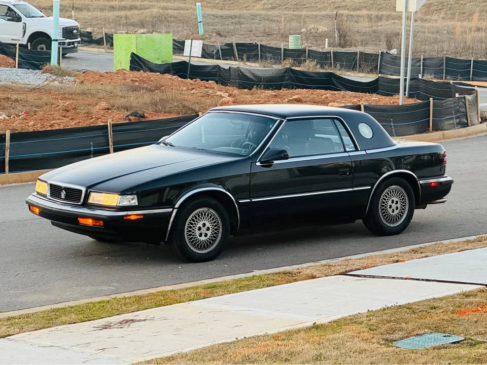 1990 Chrysler TC by Maserati - Image 7 of 8