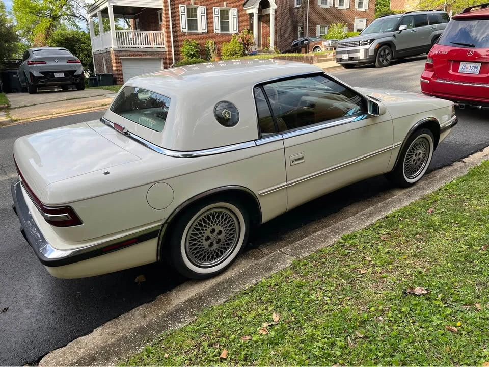 1990 Chrysler TC by Maserati - Image 5 of 12