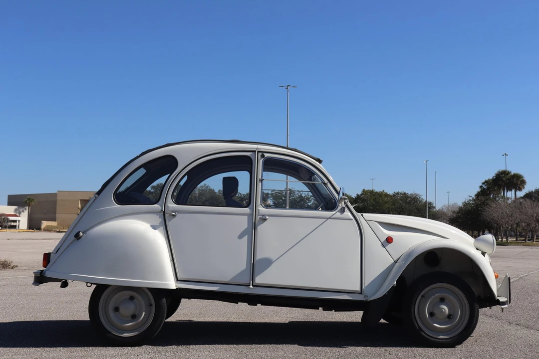 1990 Citroen 2CV - Image 7 of 31