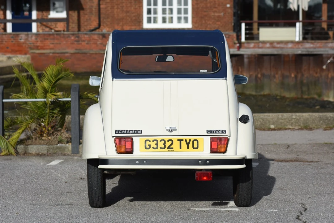 1990 Citroen 2CV - Image 17 of 30