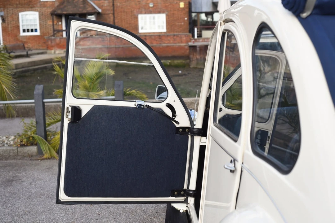 1990 Citroen 2CV - Image 27 of 30