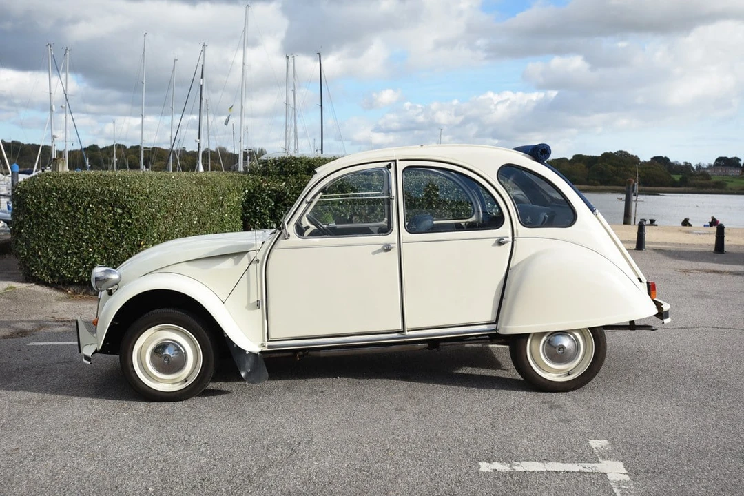 1990 Citroen 2CV - Image 11 of 30