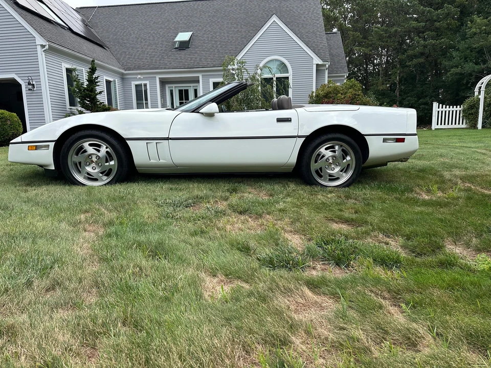 1990 Chevrolet Corvette C4 - Image 4 of 27