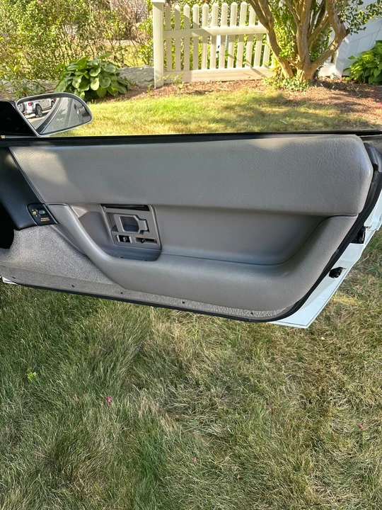 1990 Chevrolet Corvette C4 - Image 23 of 27