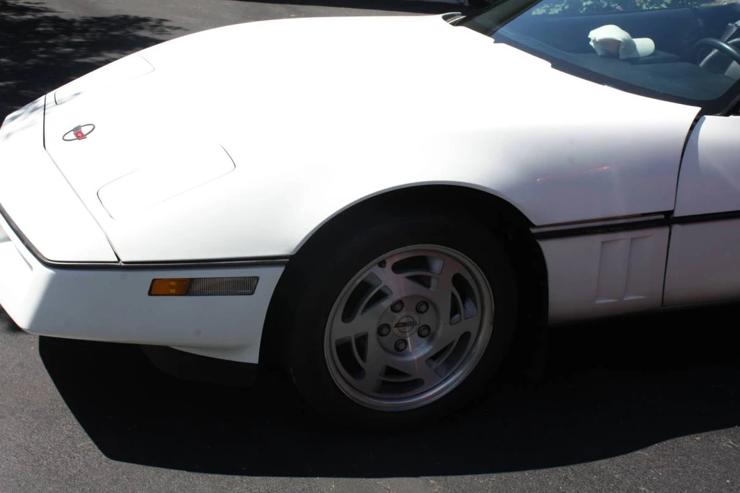 1990 Chevrolet Corvette C4 - Image 4 of 16