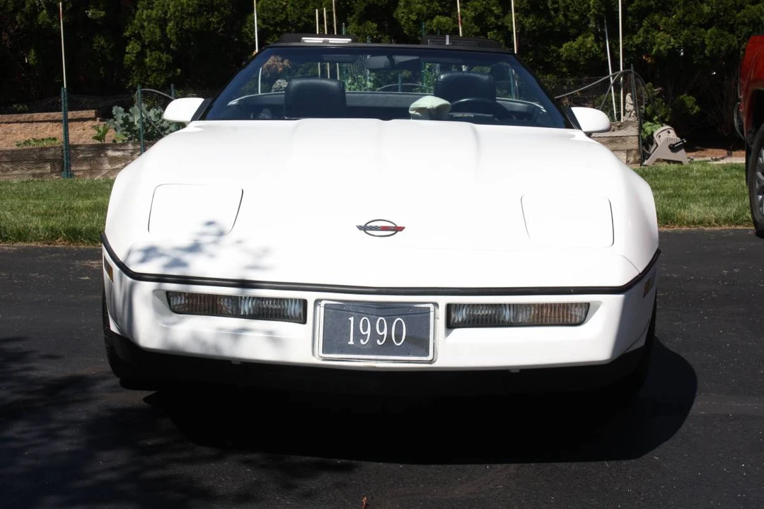 1990 Chevrolet Corvette C4 - Image 2 of 16