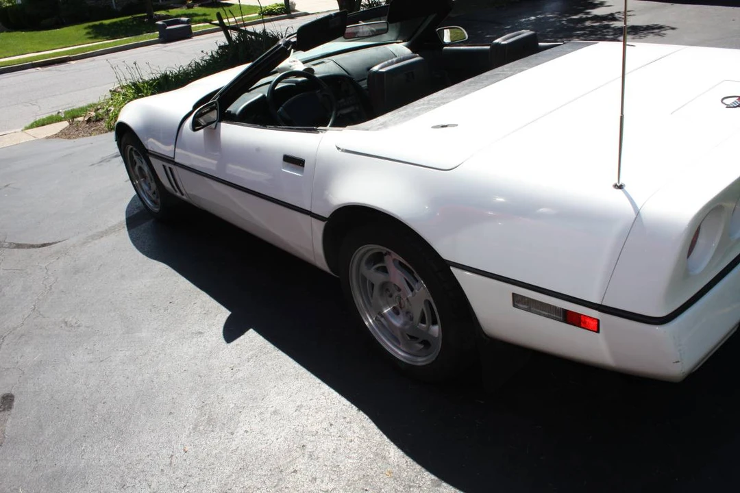 1990 Chevrolet Corvette C4 - Image 5 of 16