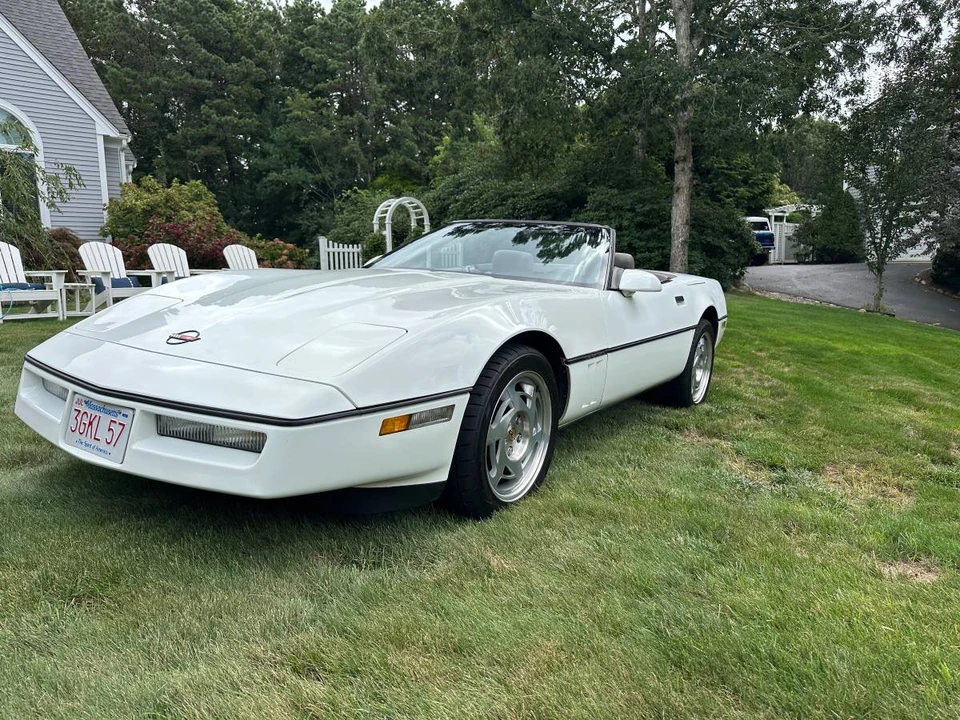 1990 Chevrolet Corvette C4 - Image 9 of 15
