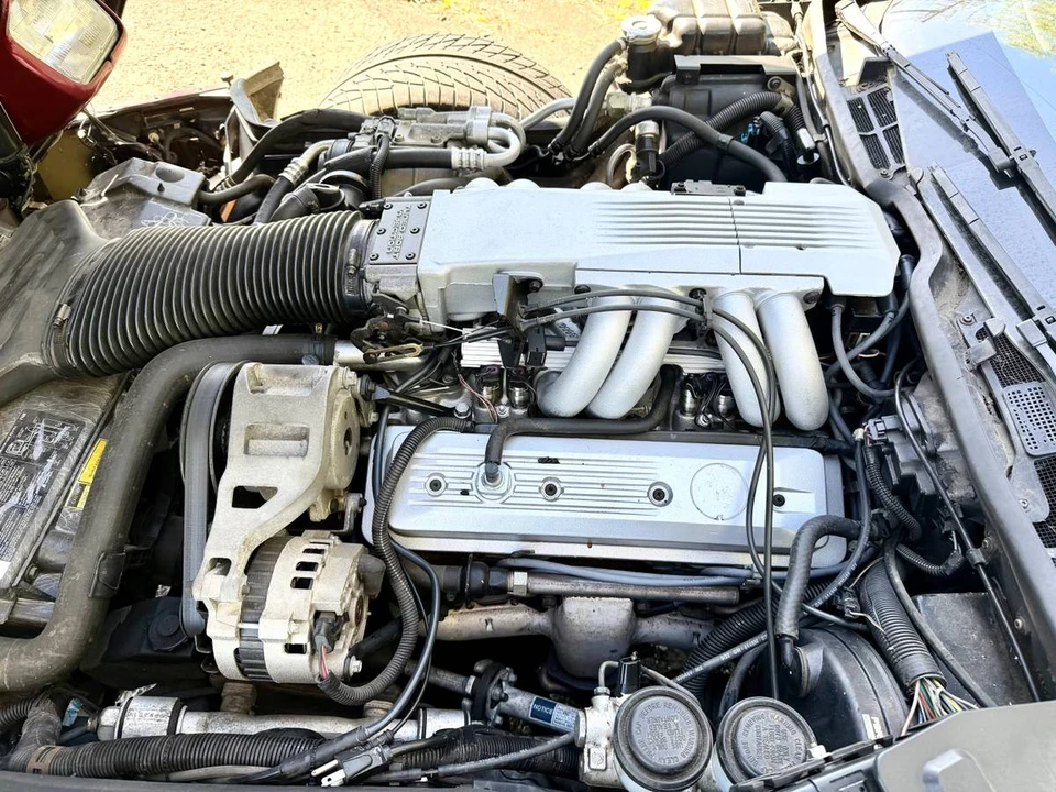 1990 Chevrolet Corvette C4 - Image 15 of 18
