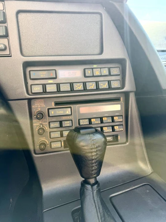 1990 Chevrolet Corvette C4 - Image 11 of 18