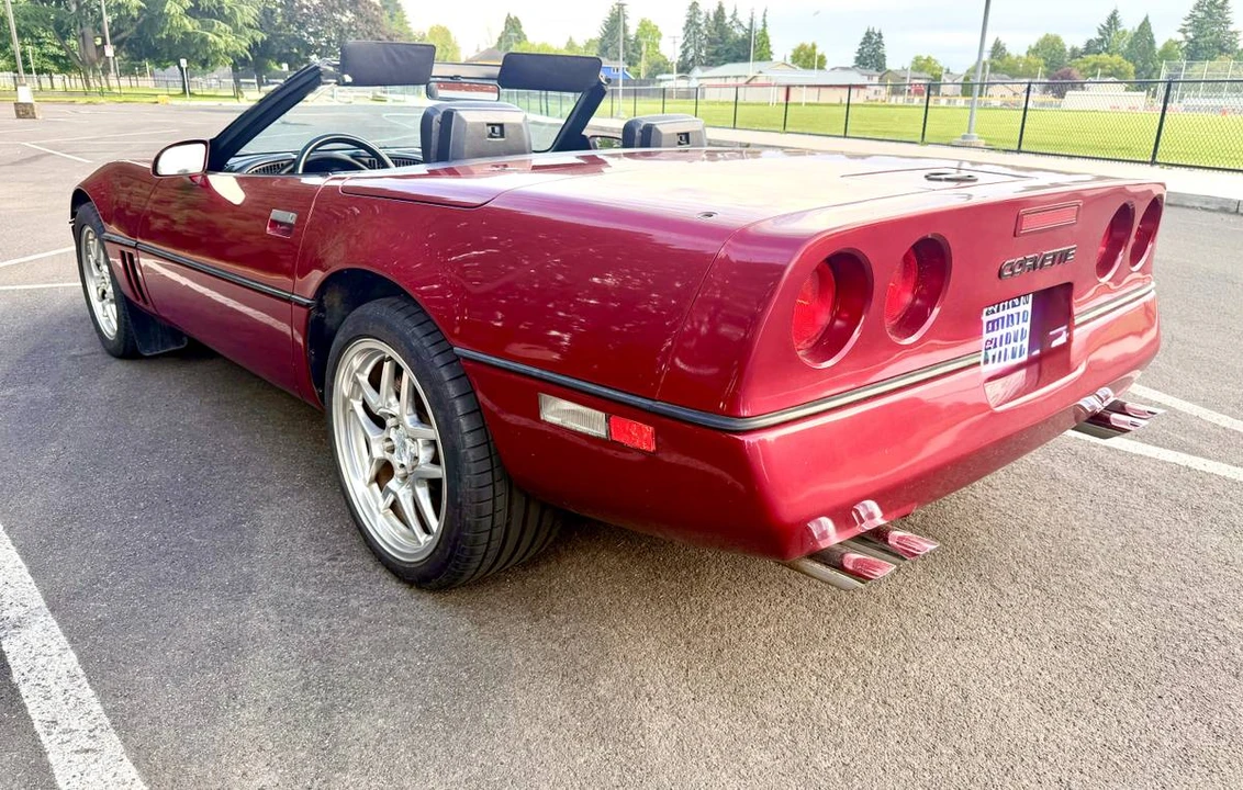 1990 Chevrolet Corvette C4 - Image 8 of 18