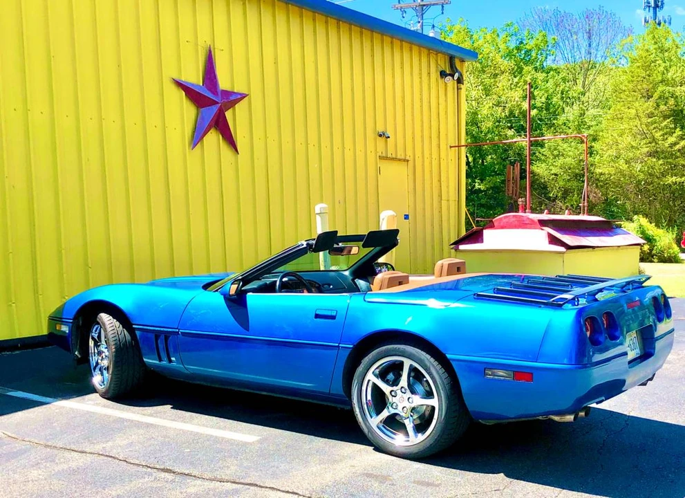 1990 Chevrolet Corvette C4 - Image 17 of 17