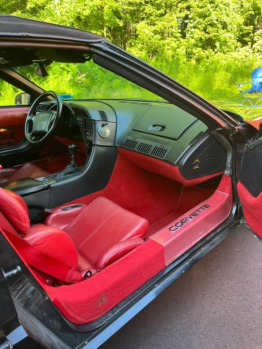 1990 Chevrolet Corvette C4 - Image 6 of 11