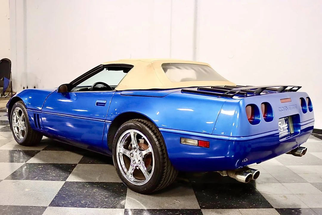 1990 Chevrolet Corvette C4 - Image 2 of 17