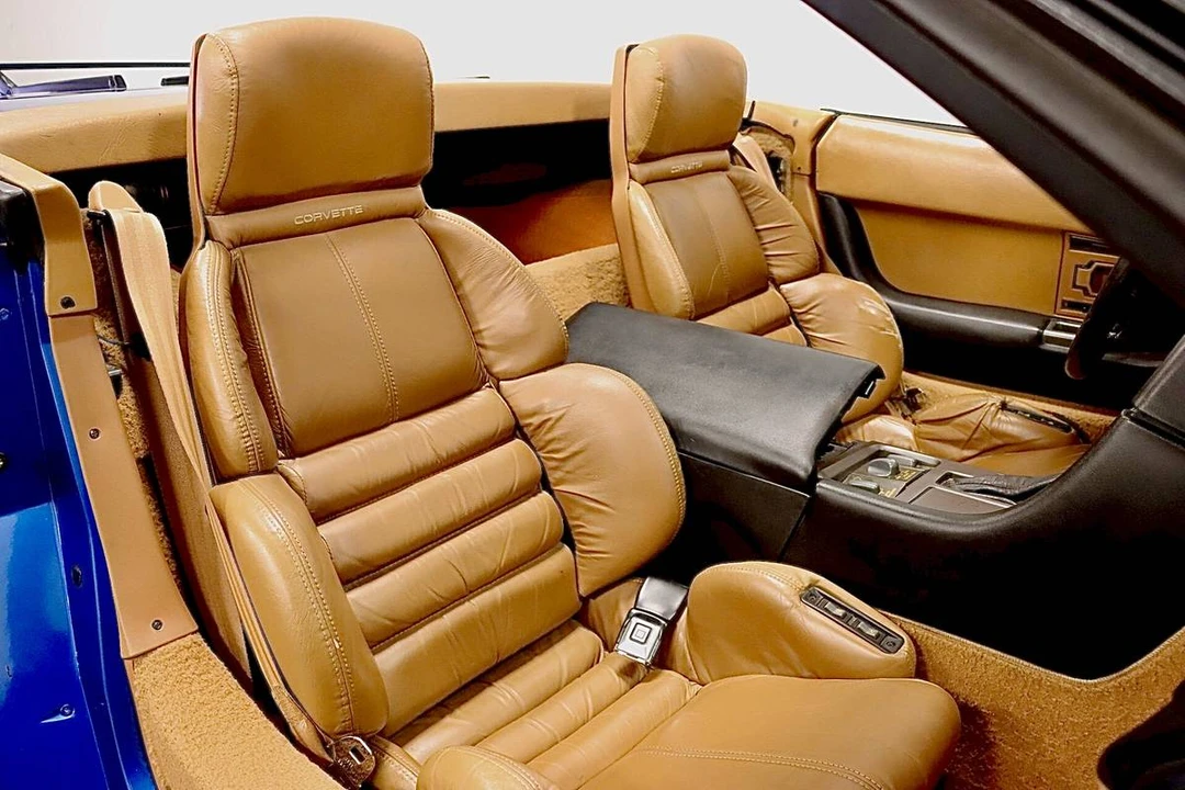 1990 Chevrolet Corvette C4 - Image 6 of 17