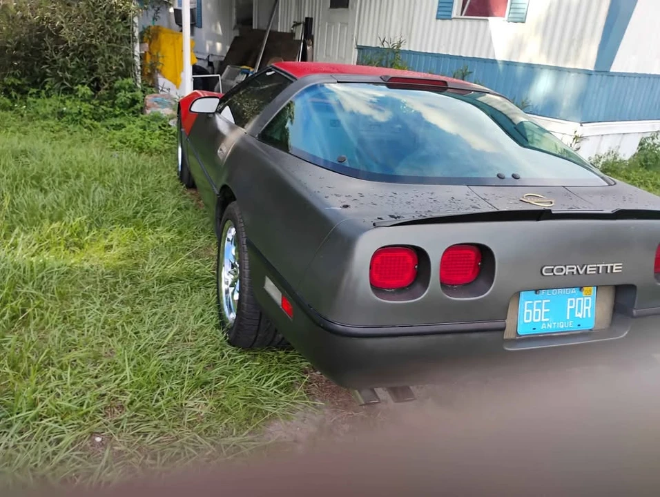 1990 Chevrolet Corvette C4 - Image 2 of 10