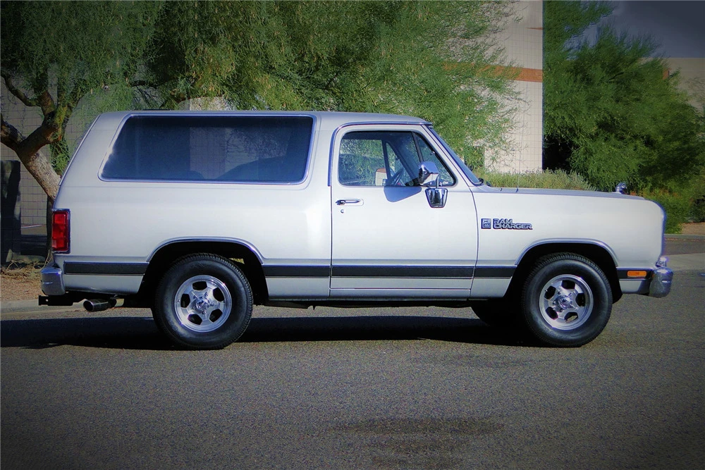 1990 Dodge Ramcharger - Image 5 of 5