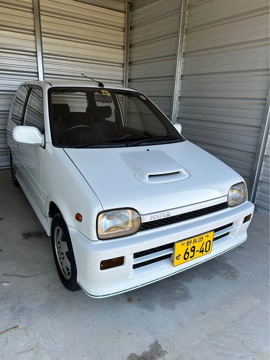 1990 Daihatsu - Image 2 of 16