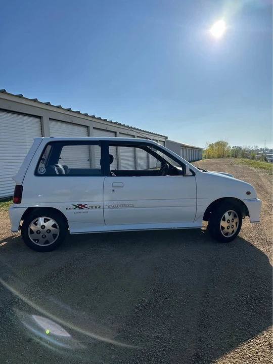 1990 Daihatsu - Image 7 of 16