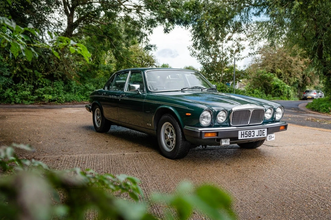 1990 Daimler - Image 17 of 30