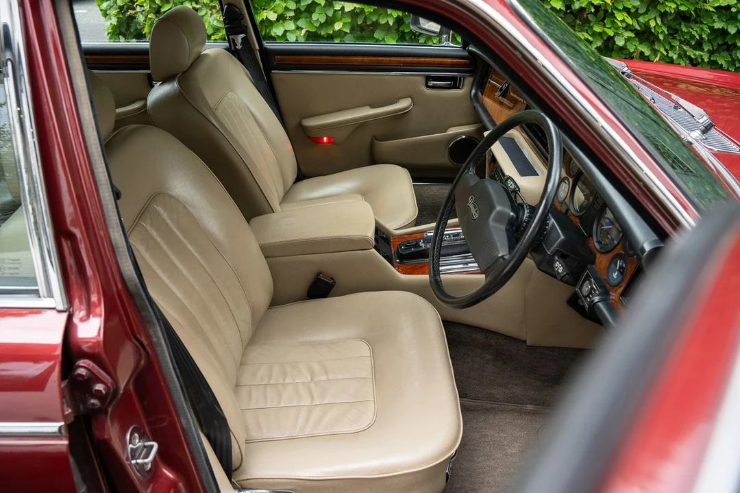 1990 Daimler - Image 19 of 30