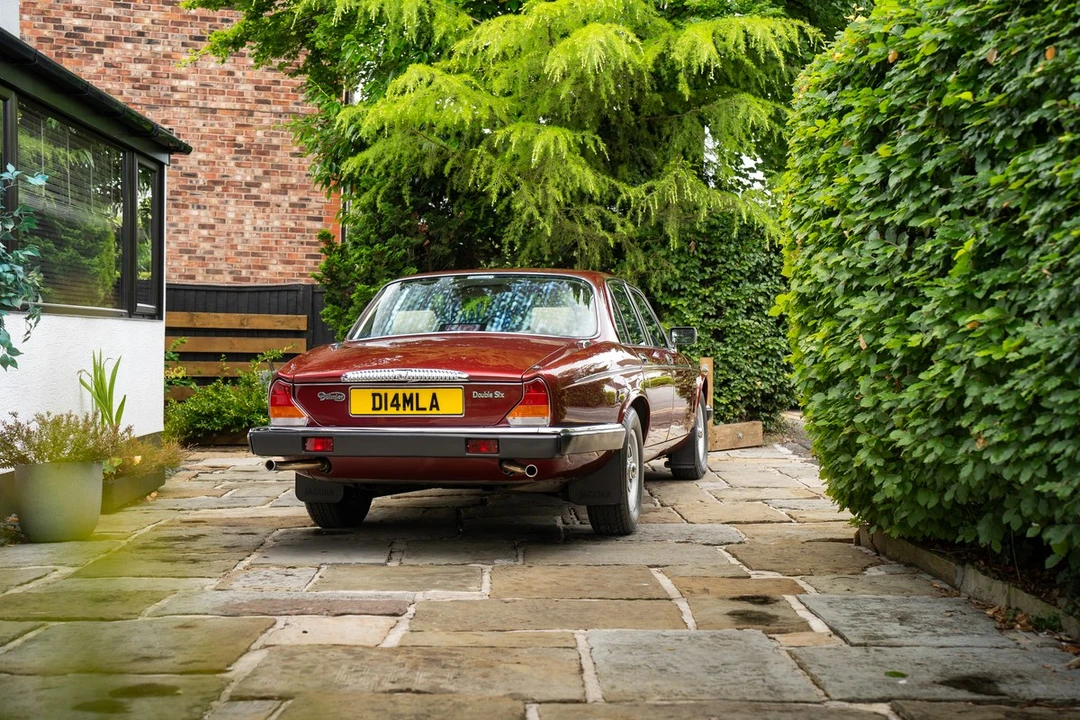 1990 Daimler - Image 11 of 30