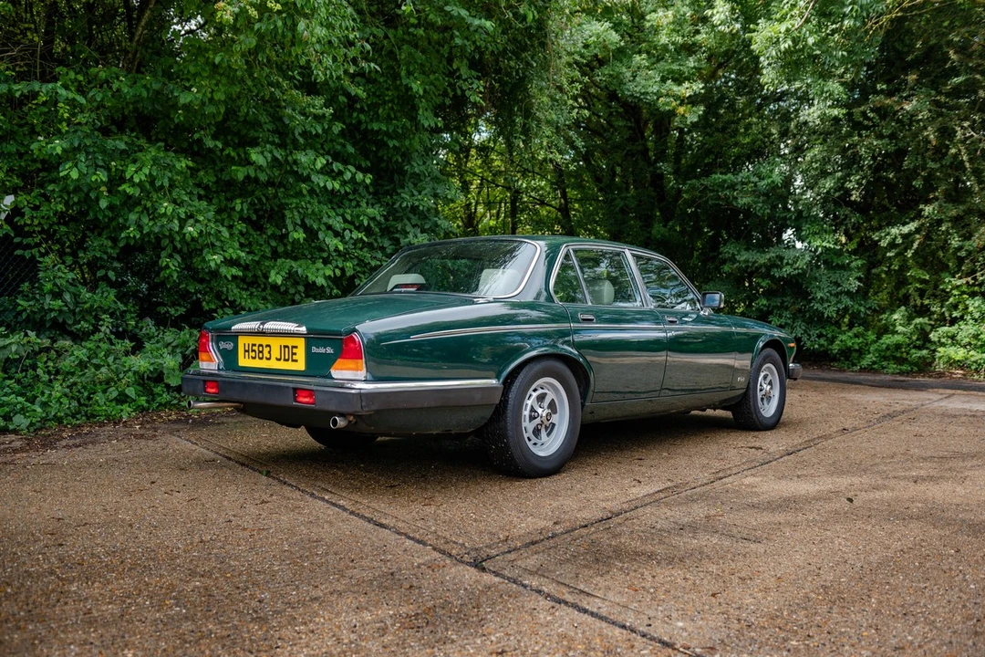 1990 Daimler - Image 8 of 30