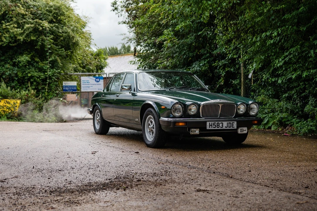 1990 Daimler - Image 3 of 30