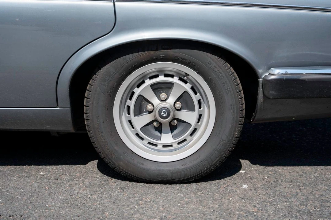 1990 Daimler - Image 9 of 30