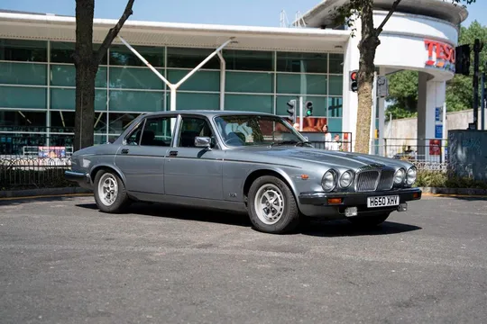 1990 Daimler Double Six