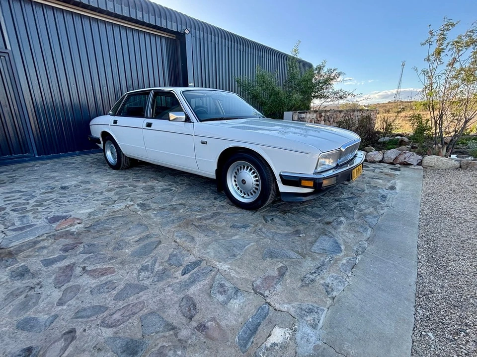 1990 Daimler - Image 14 of 30