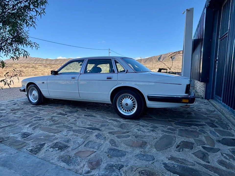 1990 Daimler - Image 25 of 30