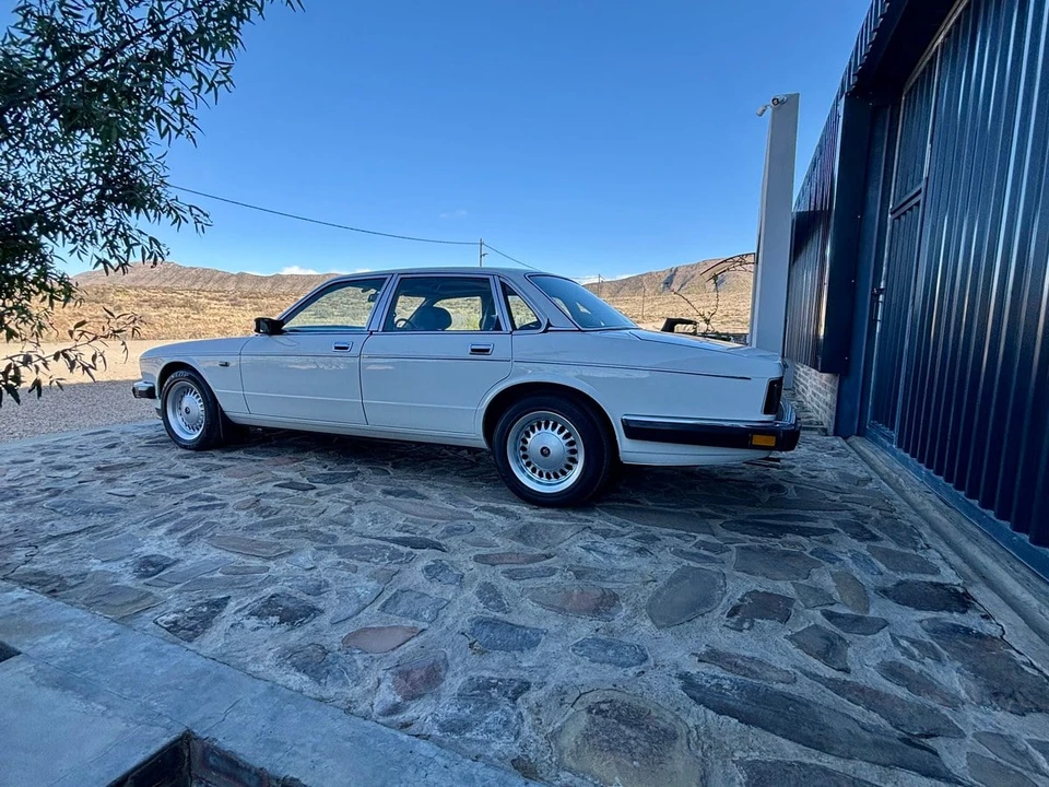 1990 Daimler - Image 24 of 30