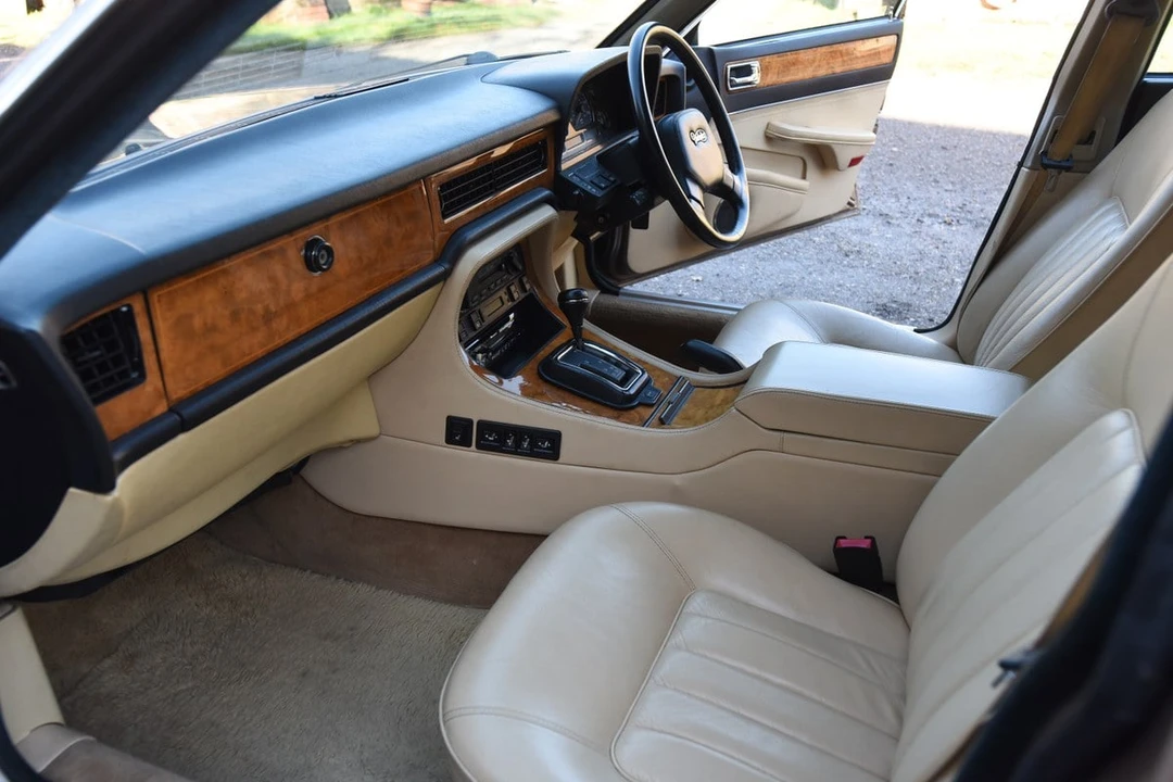 1990 Daimler - Image 25 of 30