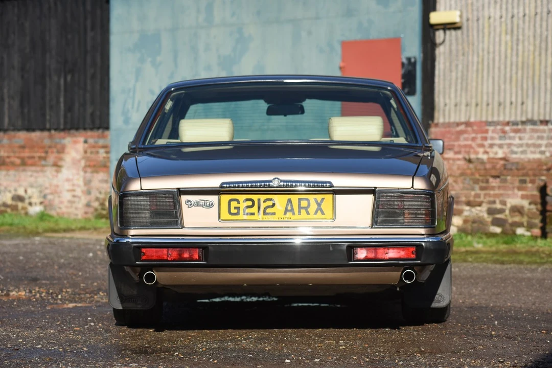 1990 Daimler - Image 4 of 30