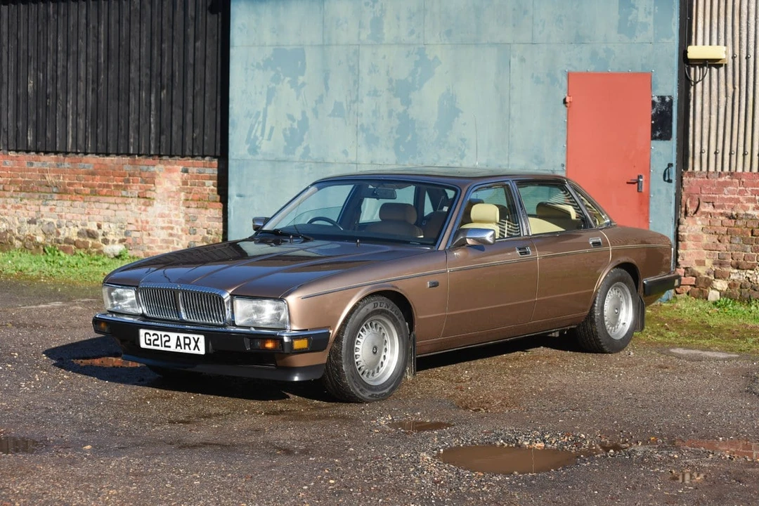 1990 Daimler - Image 11 of 30