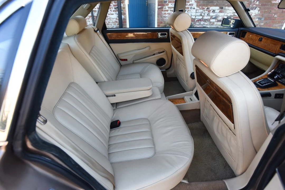 1990 Daimler - Image 9 of 30