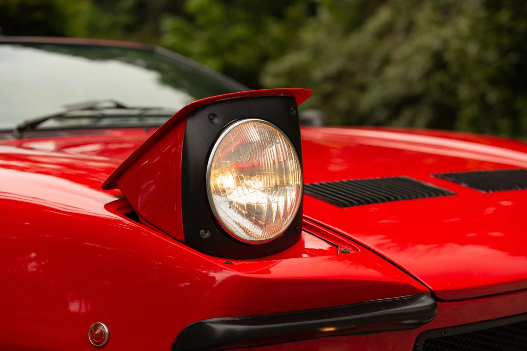 1990 DeTomaso Pantera - Image 10 of 31