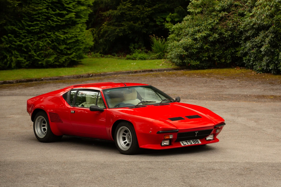 1990 DeTomaso Pantera - Image 16 of 31