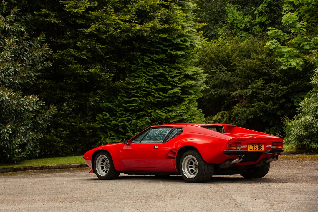 1990 DeTomaso Pantera - Image 26 of 31