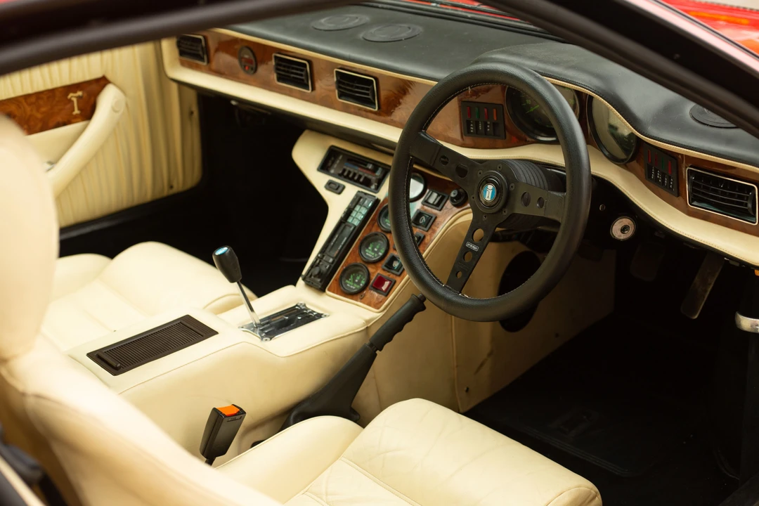 1990 DeTomaso Pantera - Image 8 of 31