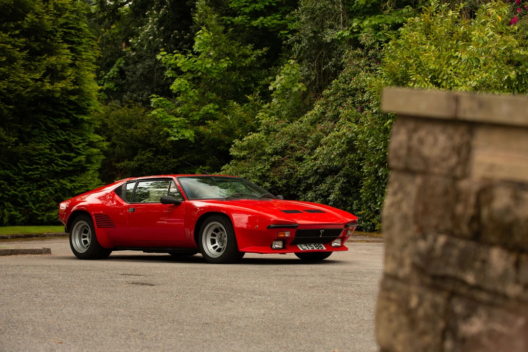 1990 DeTomaso Pantera - Image 17 of 31