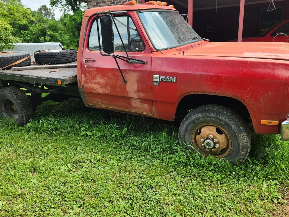 1990 Dodge Ram 1st Gen - Image 2 of 15