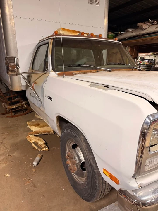 1990 Dodge Ram 1st Gen - Image 14 of 20