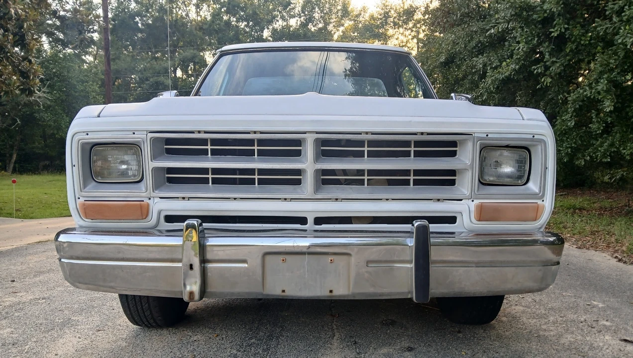 1990 Dodge D Series 3rd Gen - Image 11 of 31