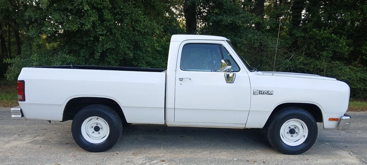 1990 Dodge D Series 3rd Gen - Image 5 of 31